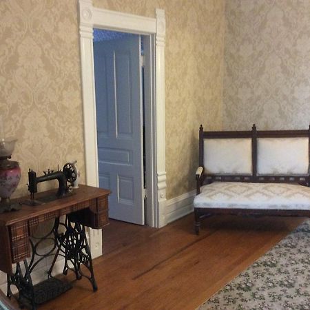 Grand Avenue Bed And Breakfast Carthage Exterior foto